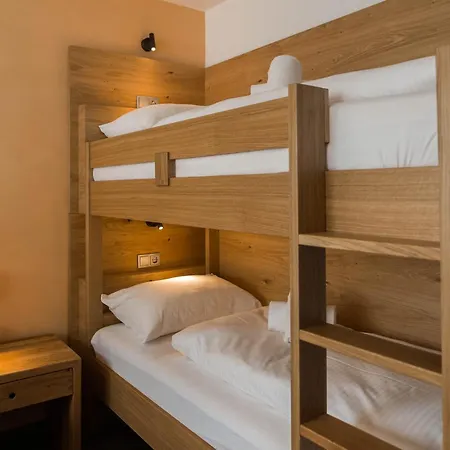 Apartment Schoenblick Residence Apartments - 600M Air Line To Areit Gondel Station Zell am See