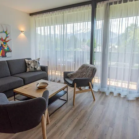 Schoenblick Residence Apartments - 600M Air Line To Areit Gondel Station Apartment